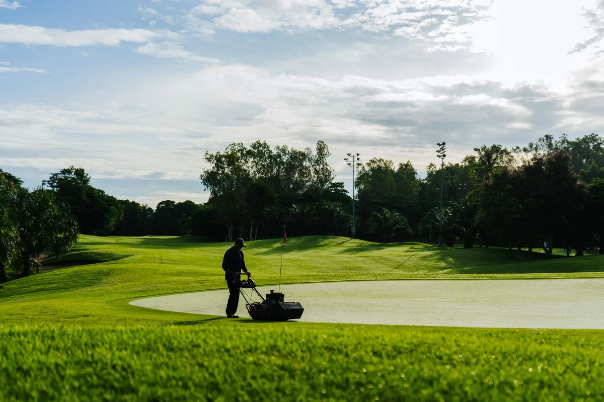 Grass Cutting Cost in Winnipeg — No-BS Yardwork