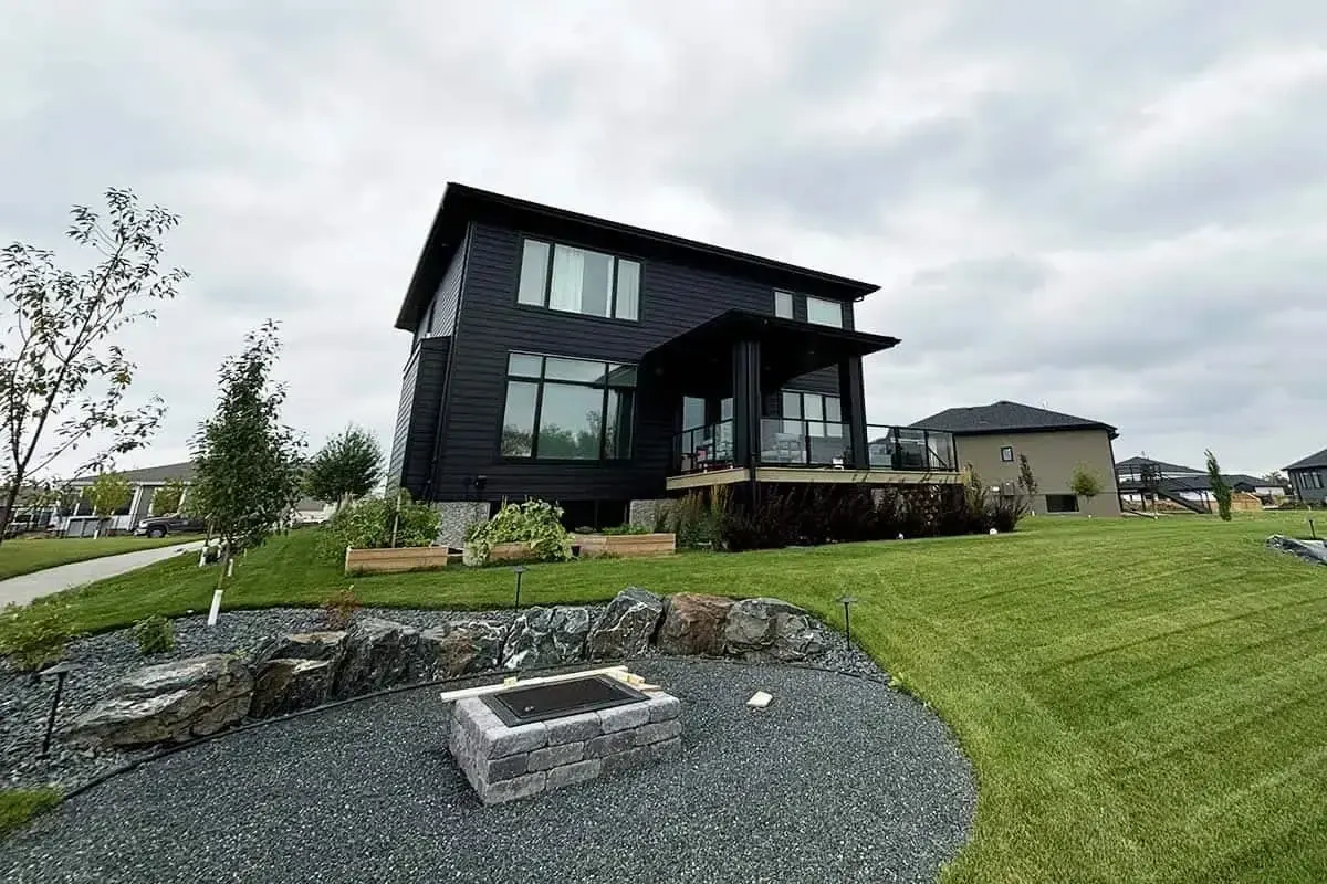 Freshly mowed Winnipeg lawn with clean edges